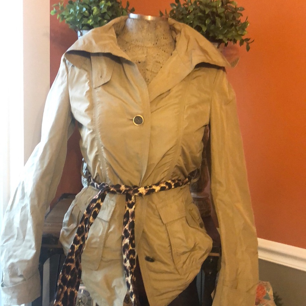 Super cute come haan rain coat